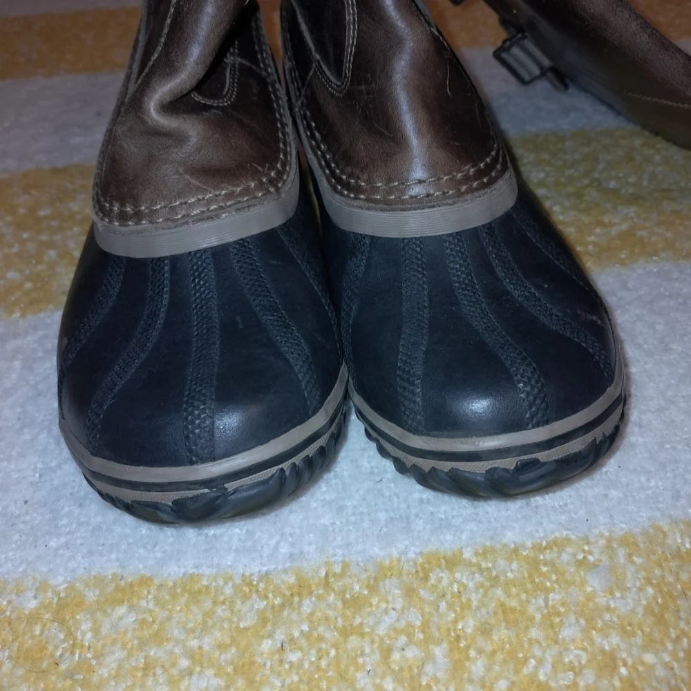 Sorel Women's Brown Leather Boots - Picture 4 of 12